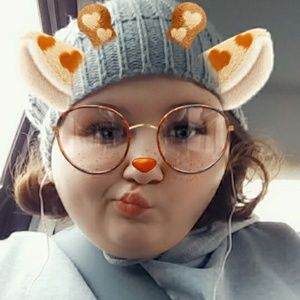 Meet your Posher, Layla